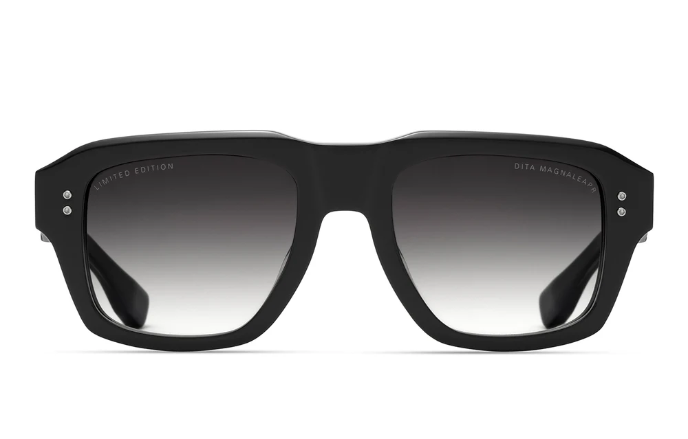 MAGNALEAPR-DTS738-A-01_FRONT_05aa0ce1-d016-4e32-b0d3-b1c3648263be_1000x